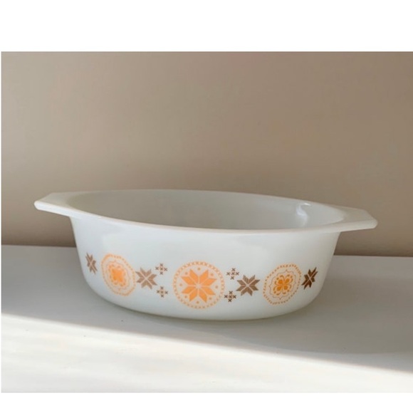 Pyrex town and country casserole dish - vintage  - cookware - 2.5 quart​​​ - Picture 4 of 7
